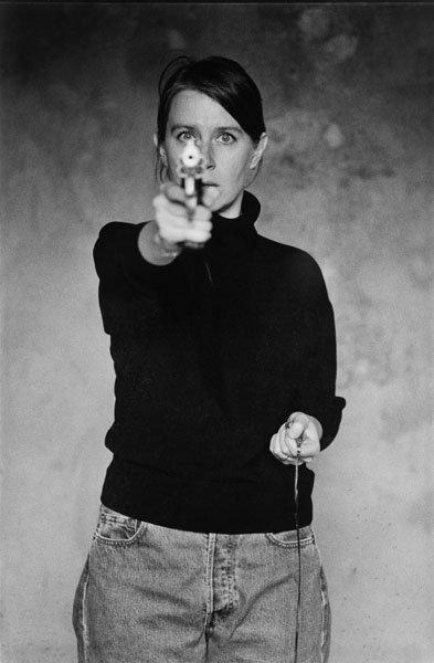 Cecilia Edefalk, "Självporträtt med Pistol", 1993.