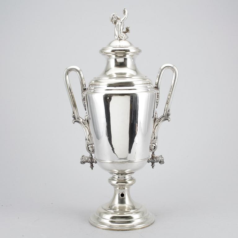 BRÄNNVINSCISTERN, nysilver, Carl Andreas Kjernås, omkring sekelskiftet år 1900.