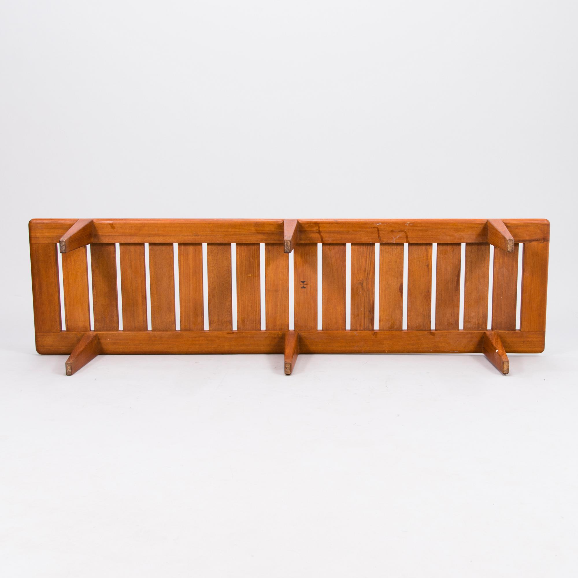 HANS J WEGNER, bänk, modell JH574 för Johannes Hansen Danmark.