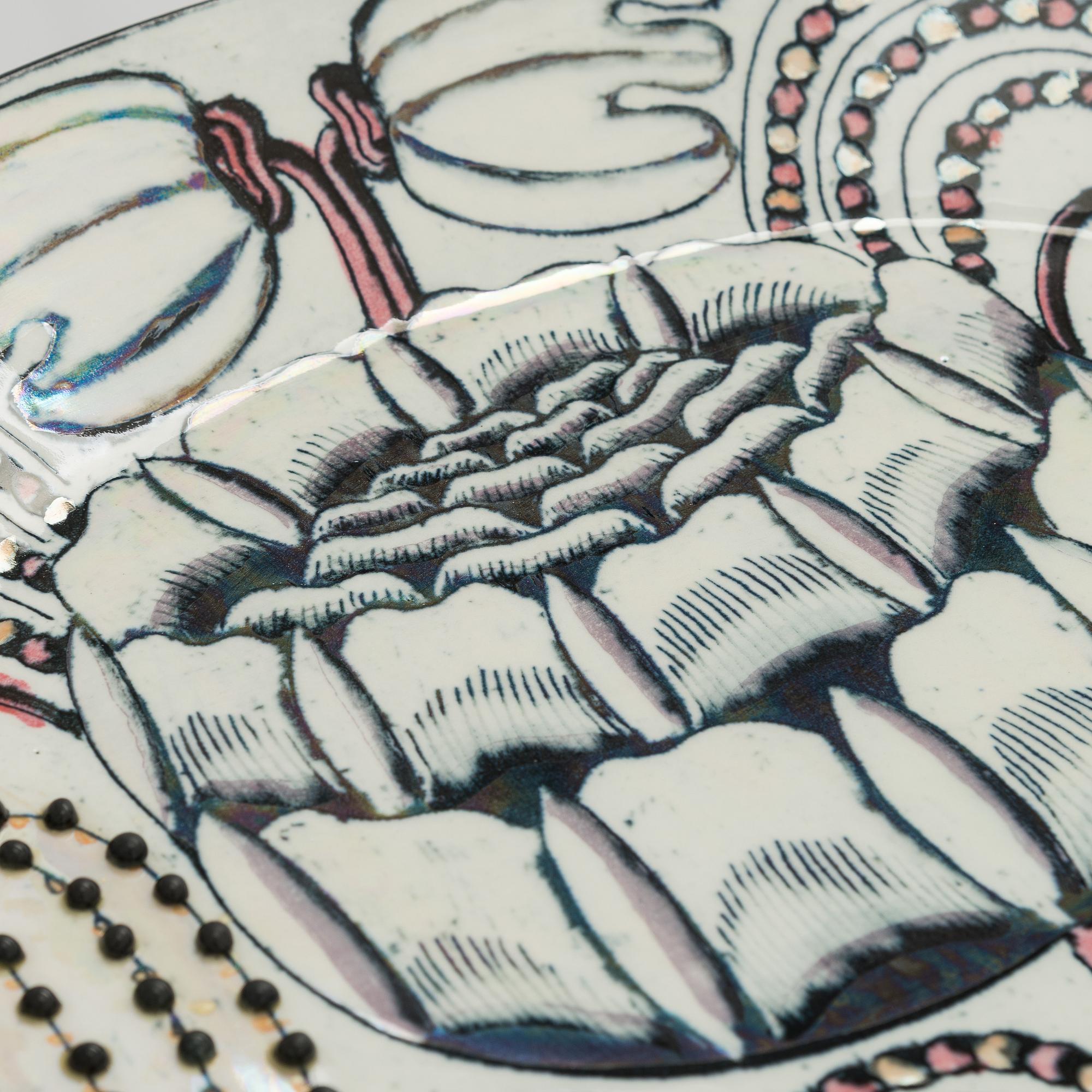 Birger Kaipiainen, A ceramic decorative dish, signed Kaipiainen Arabia.