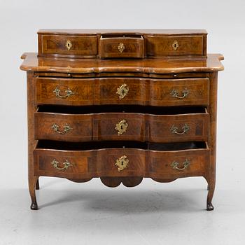Bureau cabinet with superstructure, in the manner of Johan Hugo Fürloh, late Baroque, Stockholm work, first half of the 18th century.