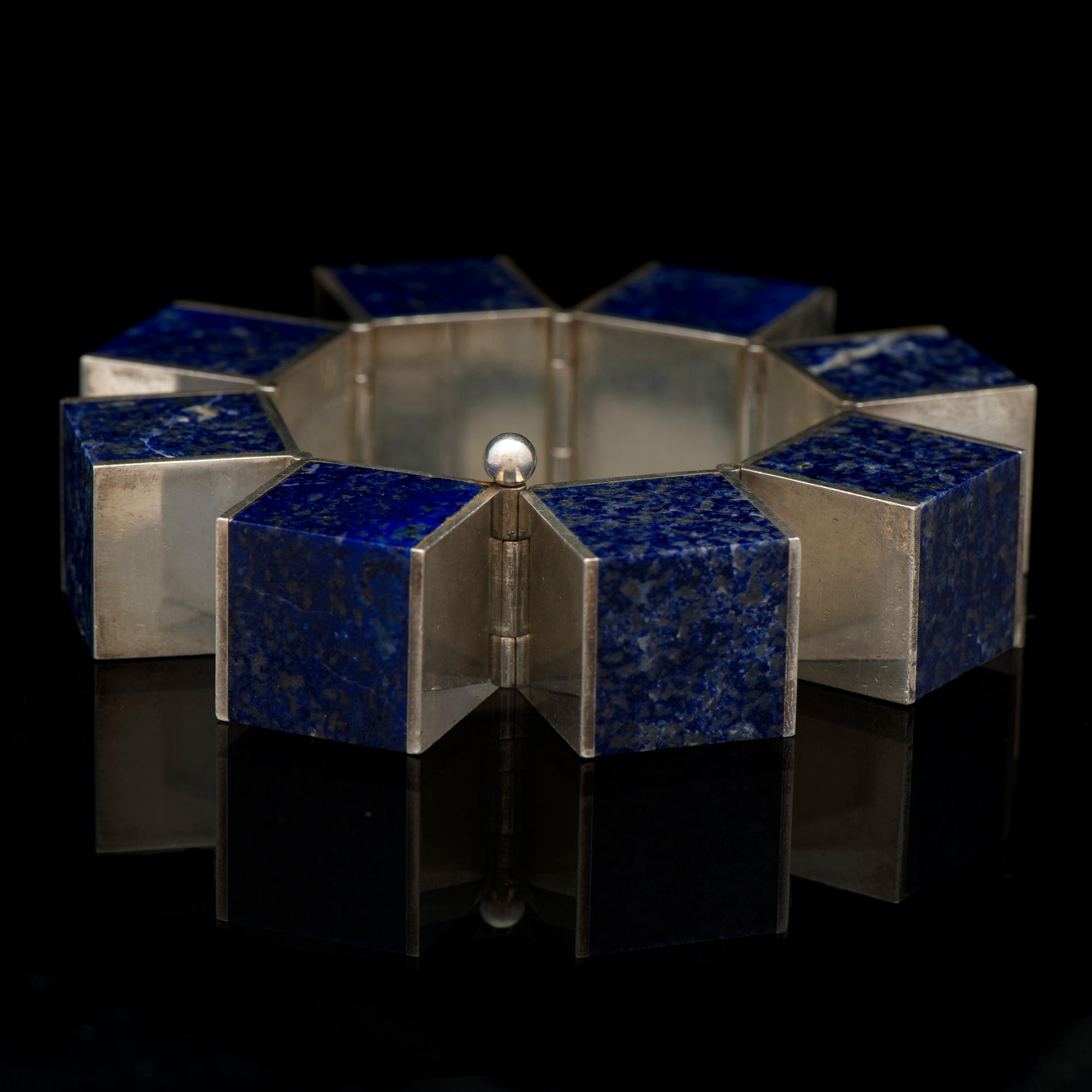 POUL TRIGE SØRRESIIG, ARMBAND, sodalit, silver. Danmark, 1963 - 1972.
