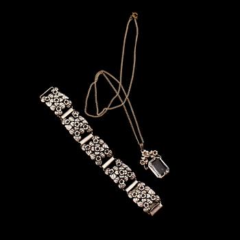 HÄNGE SAMT ARMBAND, silver, 1900-talets mitt. Total vikt ca 52 gram.