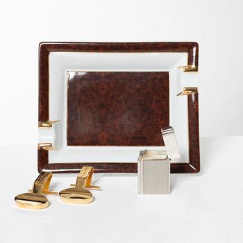 Tobacciana, 4 pieces, 20th century.