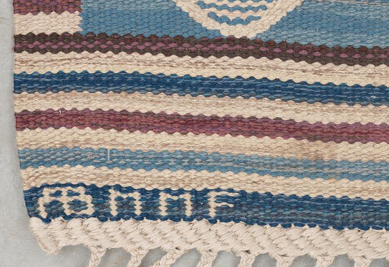 RUG. "Spättan blå". Tapestry weave (gobelängteknik). 213 x 140 cm. Signed AB MMF BN.