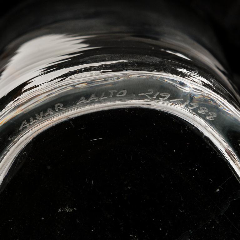 ALVAR AALTO, A glass vase. 'Alvar Aalto 100 years'. iittala 219/1998.