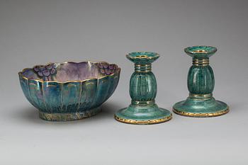 SKÅL SAMT LJUSSTAKAR, ett par, flintgods, Josef Ekberg, Gustavsberg.