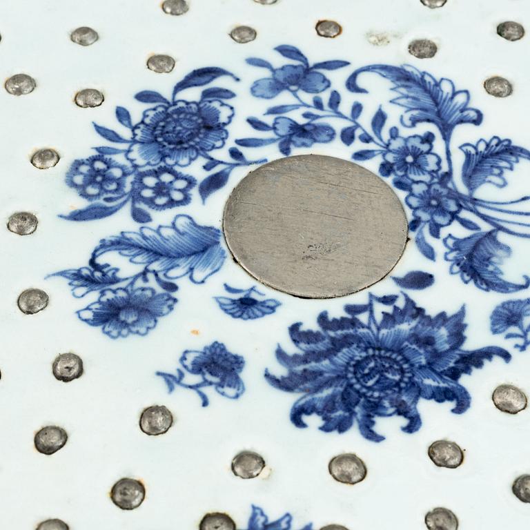 A blue and white strainer, Qingdynasty, Qianlong (1736-95).