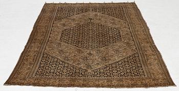 Matta, Senneh, antik, ca 197 x 120 cm.