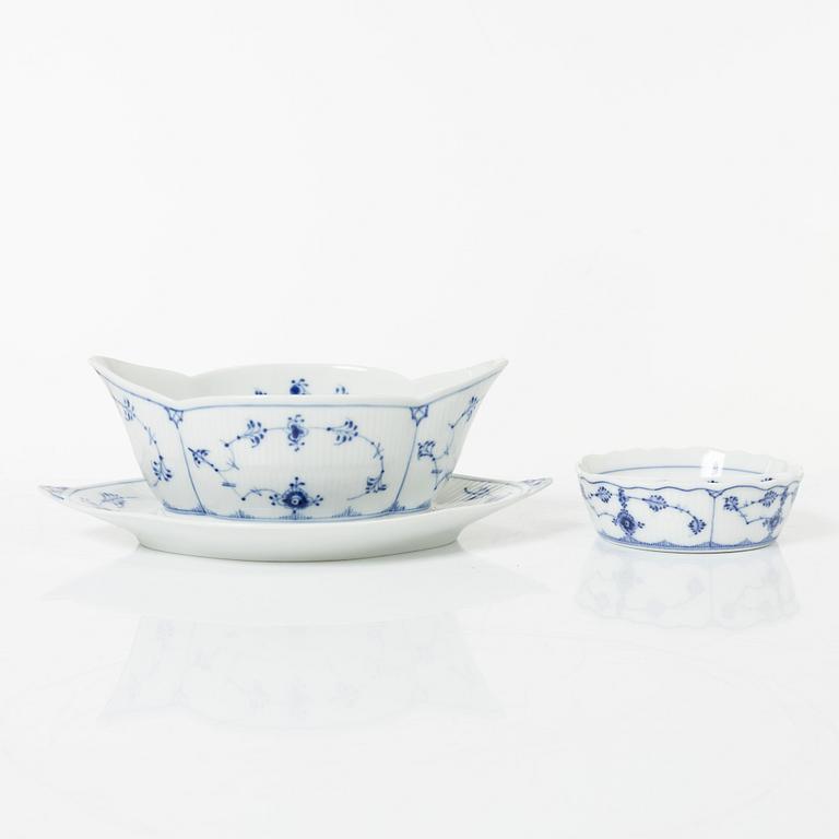 Royal Copenhagen, dinner and coffee service, 81 pcs, Blue Fluted, Full and Half Lace.