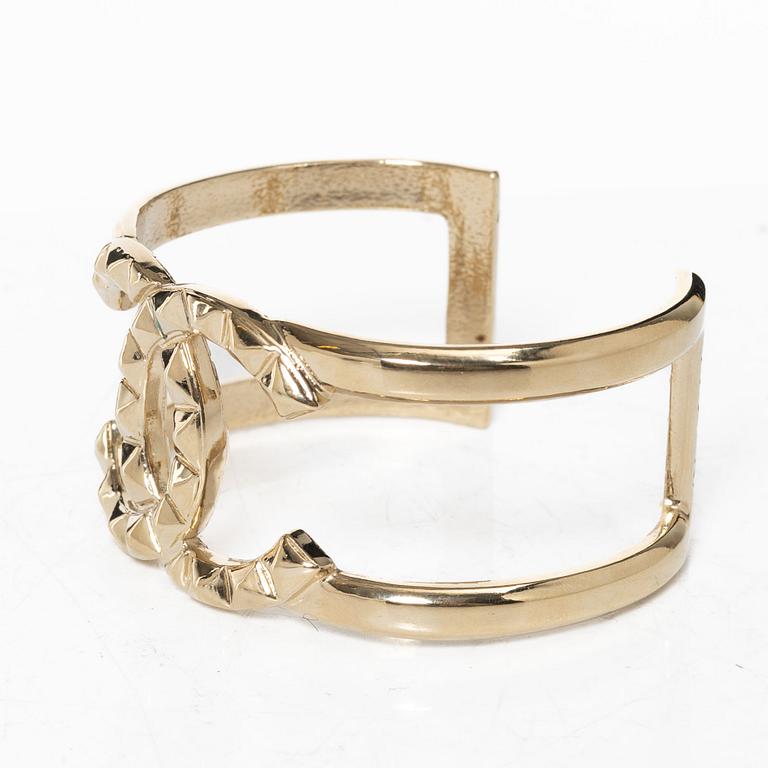 Chanel, arm ring, 2017.