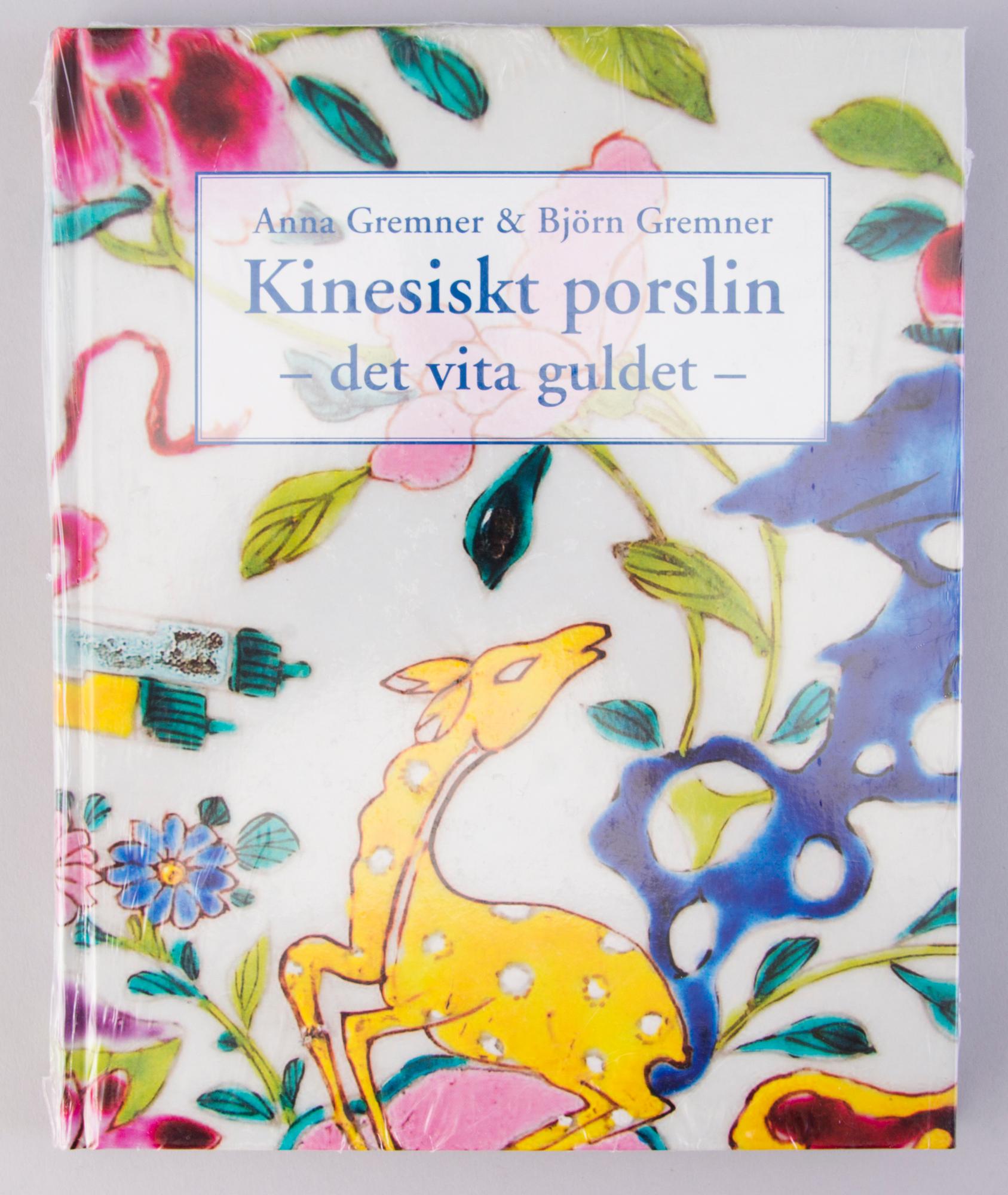 KIRJOJA 10 KPL, Kiinalaista posliinia ja käsityötä.
