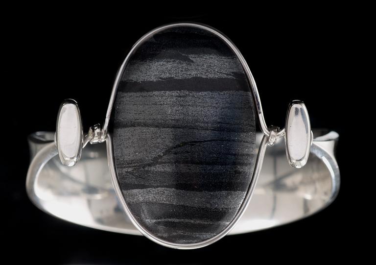 Vivianna Torun Bülow-Hübe, A Torun Bülow Hübe sterling and a labradorite bangle, design nr 203.