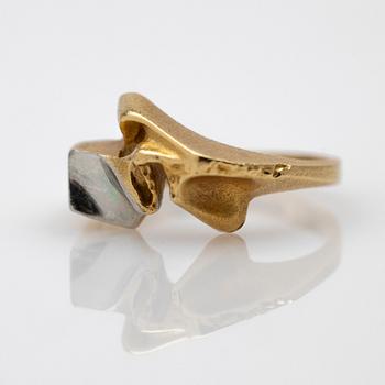 Björn Weckström, ring, 18k guld och platina, "Episode", för Lapponia, Finland.