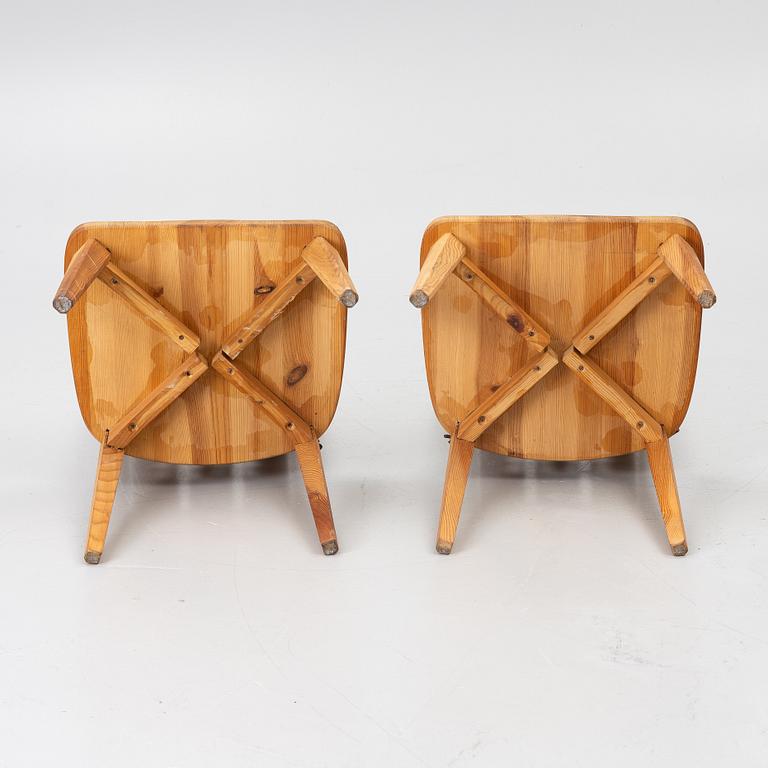 Nordiska Kompaniet, Pair of chairs. Swedish Modern. “Ekerö”, mid-20th century.