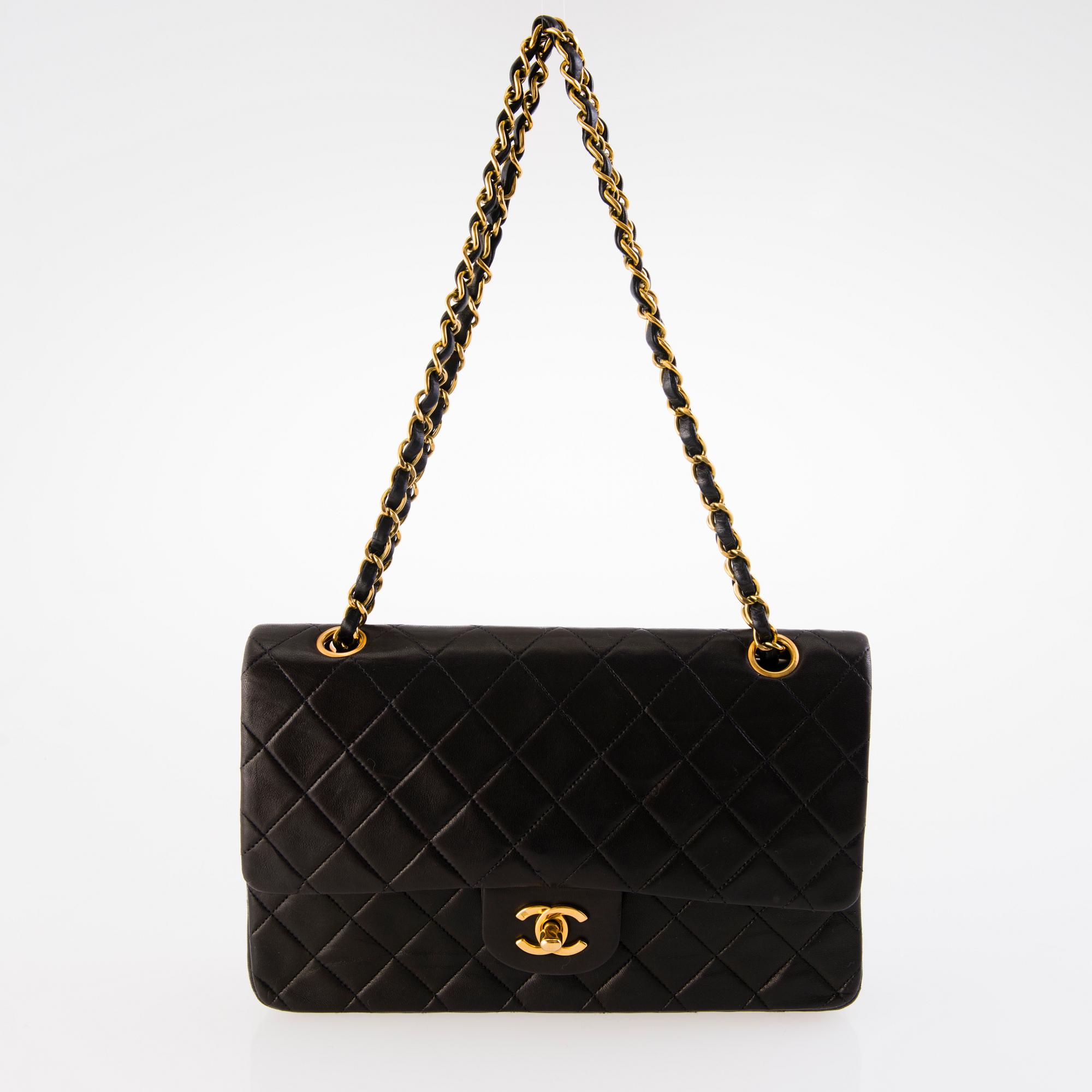 CHANEL, "Double Flap Bag", LAUKKU. 1994.