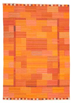 CARPET. "Fasad orange". Flat weave (rölakan). 253 x 175,5 cm. Signed AB MMF MR.