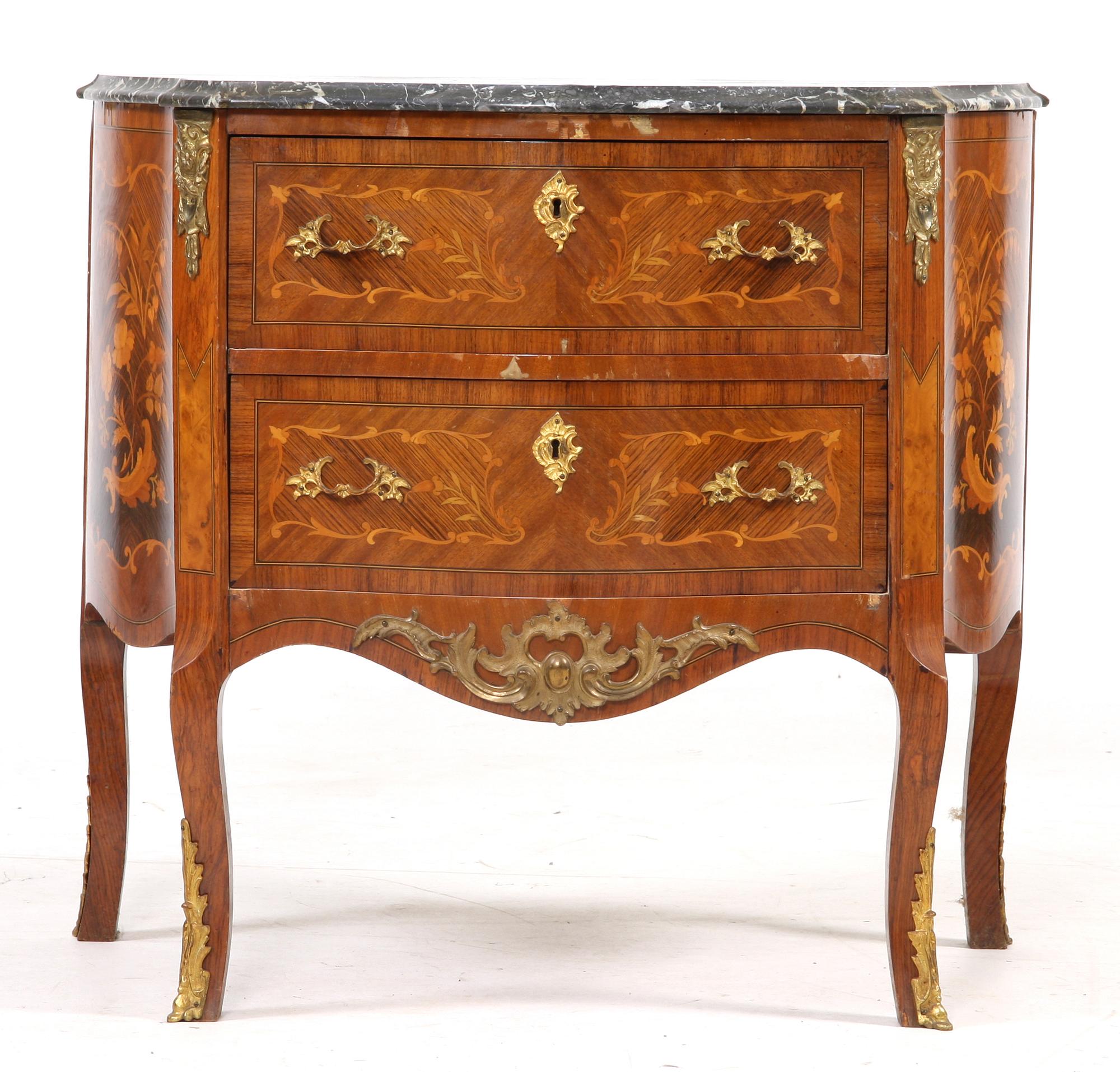 BYRÅ, Louis XV-stil, 1900-tal.