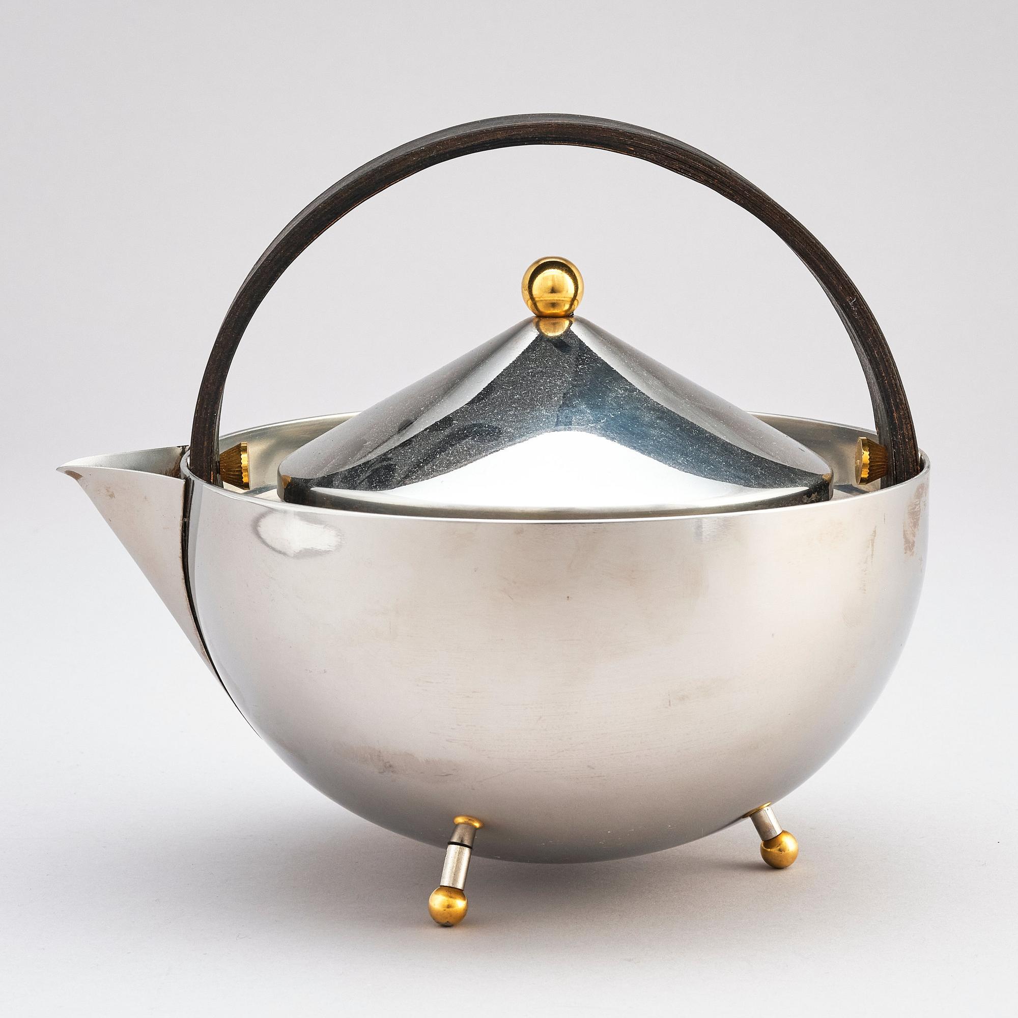 Richard Sapper, & Carsten Jörgensen, a water- and tea boiler, Alessi and Bodum, late 20th century.
