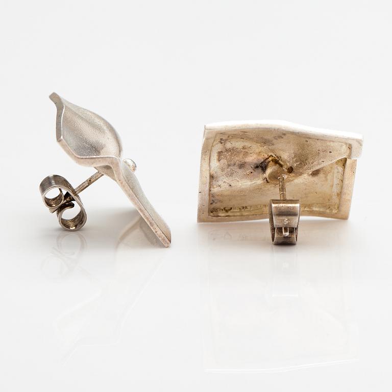 Björn Weckström, A pair of sterling silver earrings "Shields". Lapponia 1978.