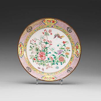 374. An enamel on copper dish, Qing dynasty 18th century.