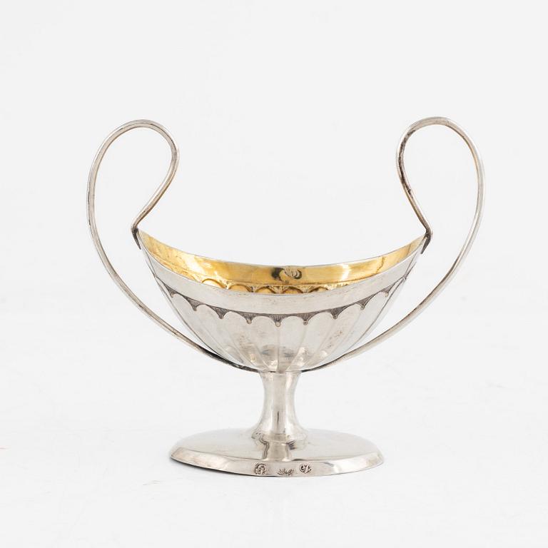 Saltkar, silver, oidentifierad mästarstämpel, möjligen Danmark ca 1800.