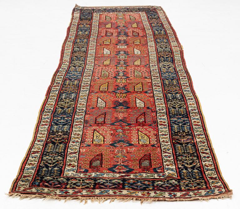 A runner carpet, Anatol, ca 387 x 105cm.