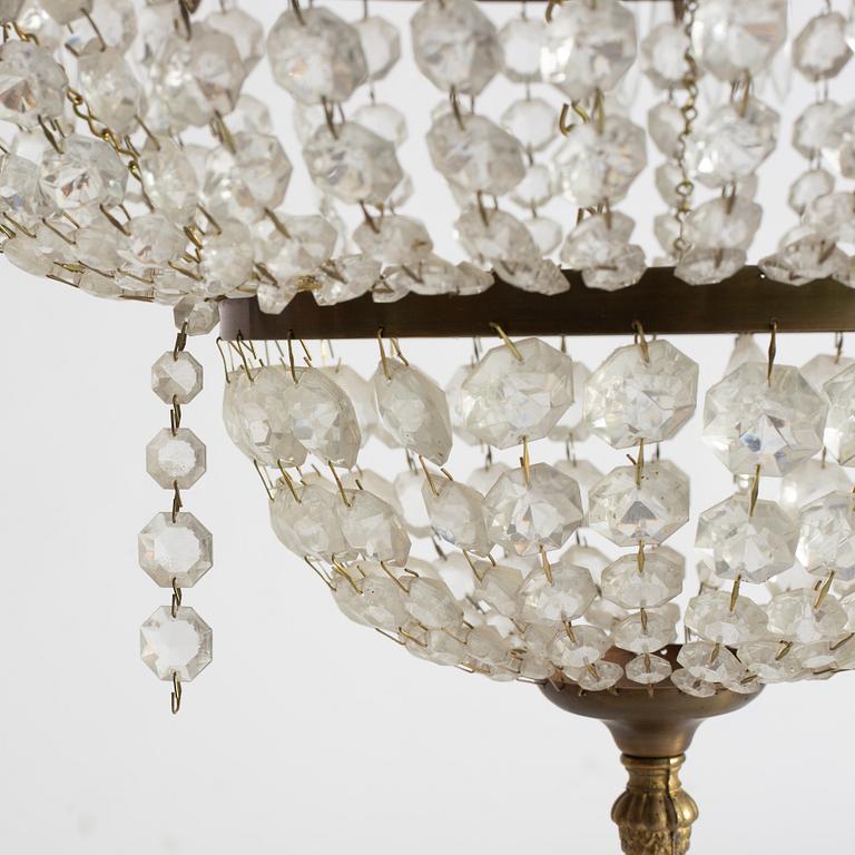 Ljuskrona, empirestil, 1900-talets andra hälft.