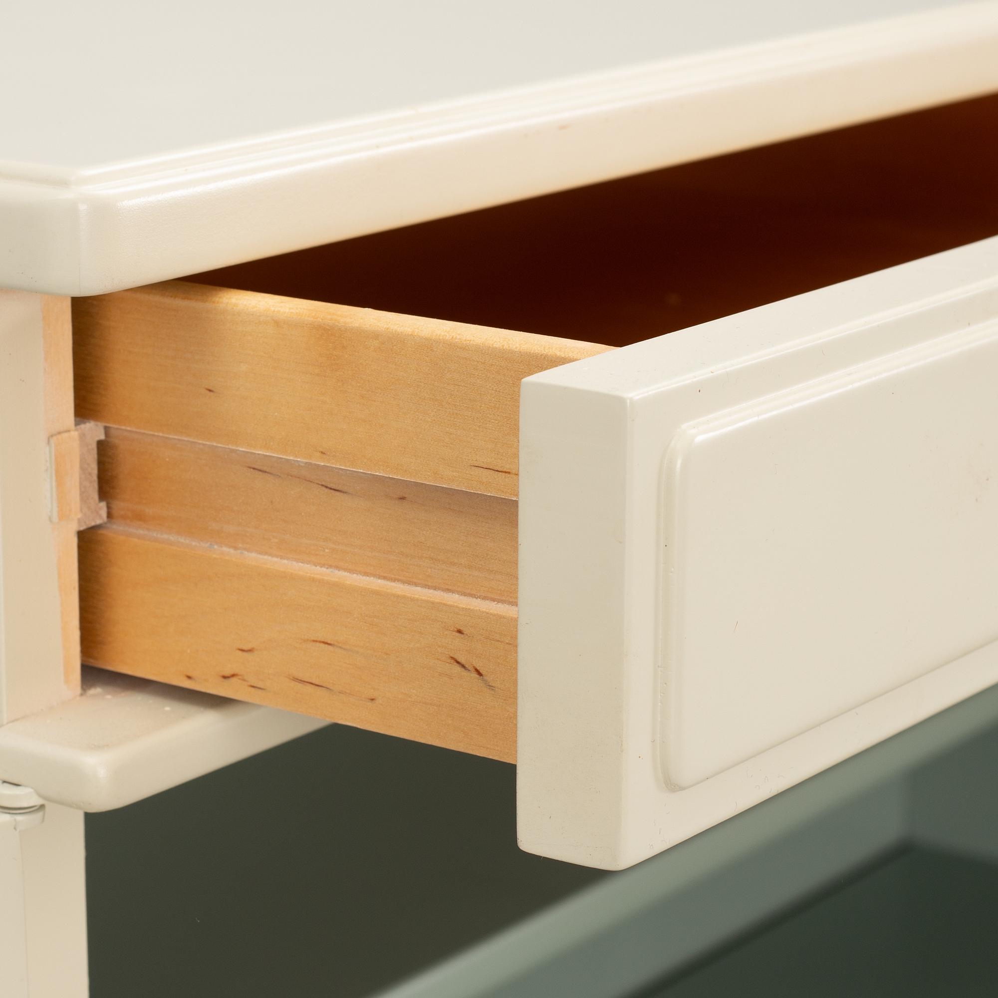 Carl Malmsten, skänk, "Herrgården", Åfors Möbelfabriks AB, 1900-talets andra hälft.