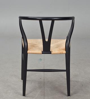 KARMSTOL, Y-stolen, formgiven av Hans Wegner 1950, tillverkad av Carl Hansen & Son, Odense.