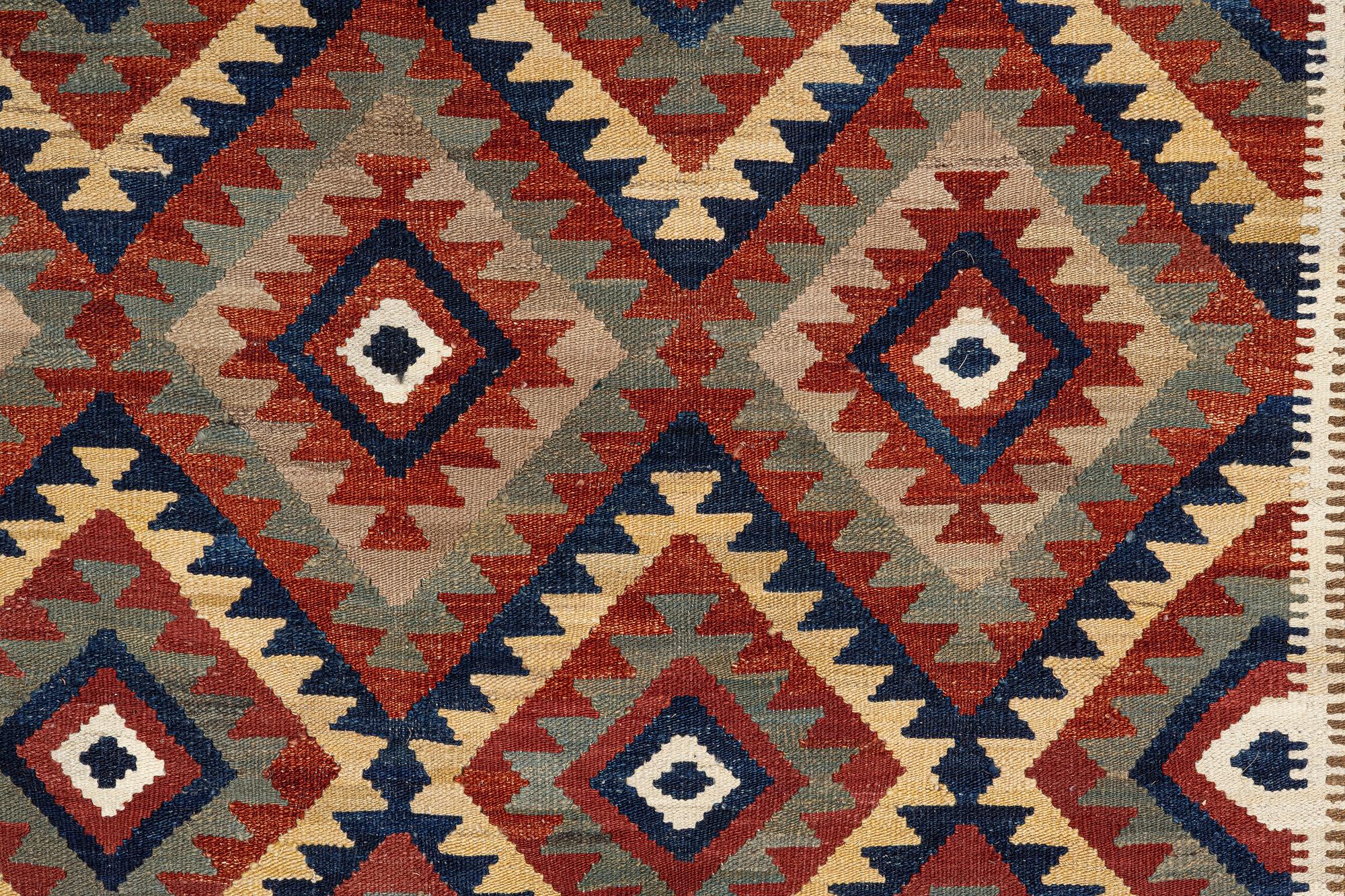 Matta, kelim, ca 292 x 201 cm.