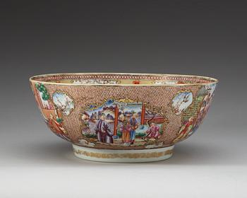 A famille rose punch bowl, Qing dynasty, Qianlong (1736-95).