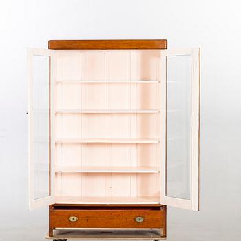 Vitrinskåp, jugend.