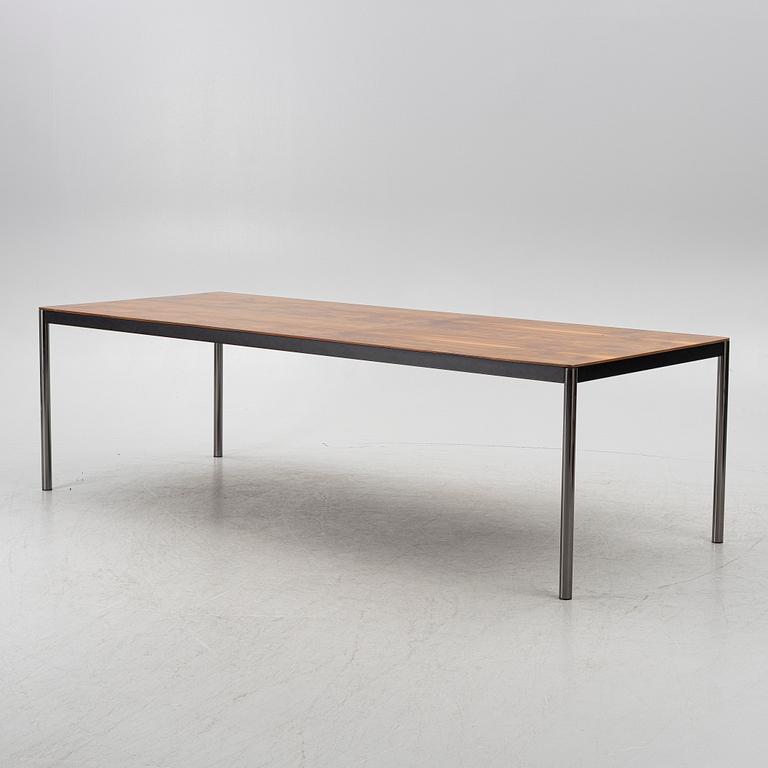 Dining table, Minotti, Italy.