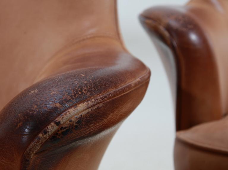 FÅTÖLJER ett par. Läder. Norellmöbler.