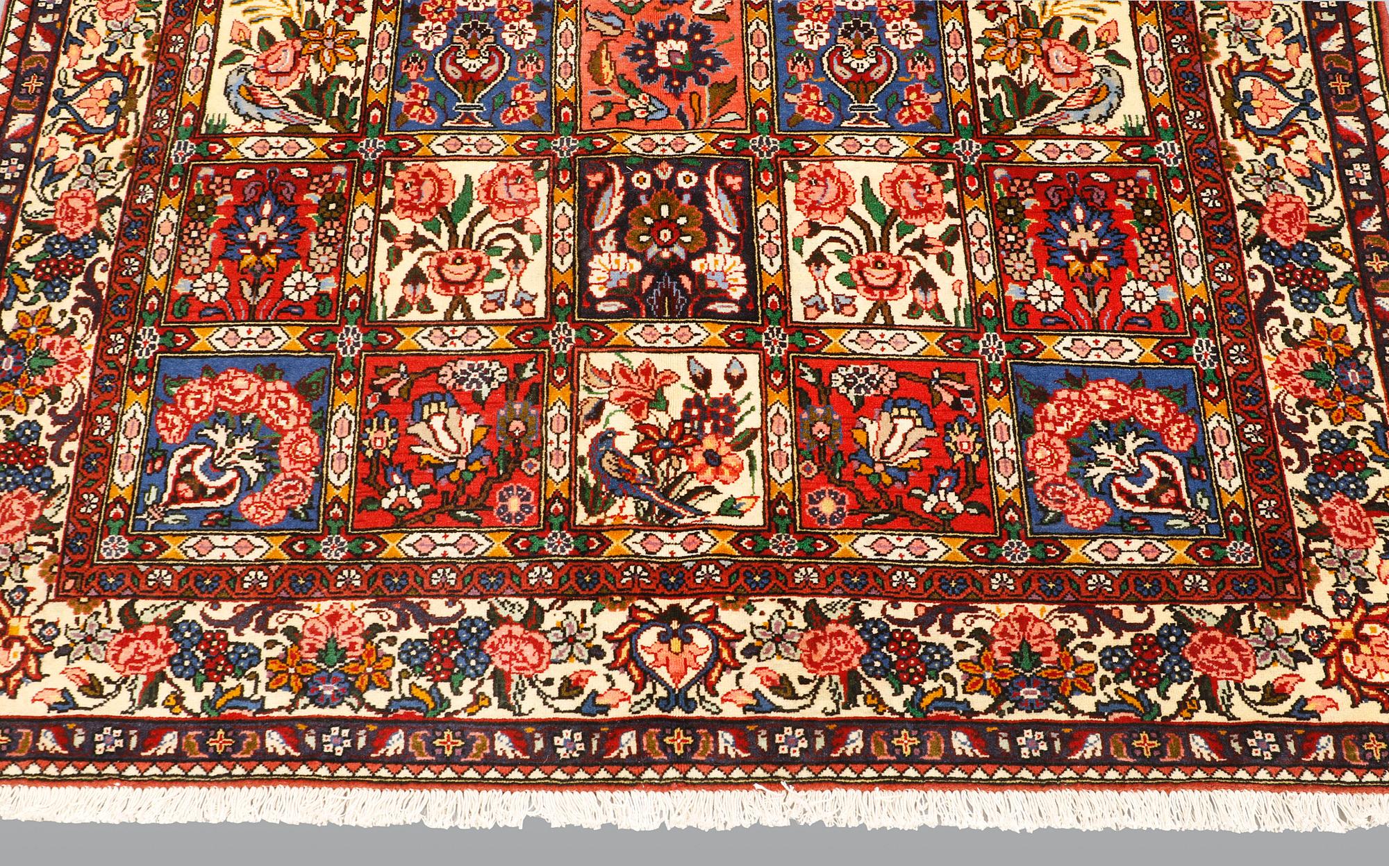 A carpet, Figural Bakhtiar, ca 265 x 150 cm.
