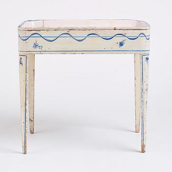 A blue and white faience tea table, second part of the 18th century.