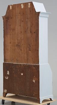 SKRIVSKÅP, troligen Jämtland, sent 1700-tal.