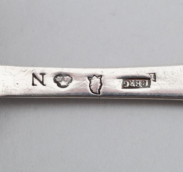 RAGUSKED, silver, Johan Berg, Stockholm 1771. Vikt ca 98 gram.