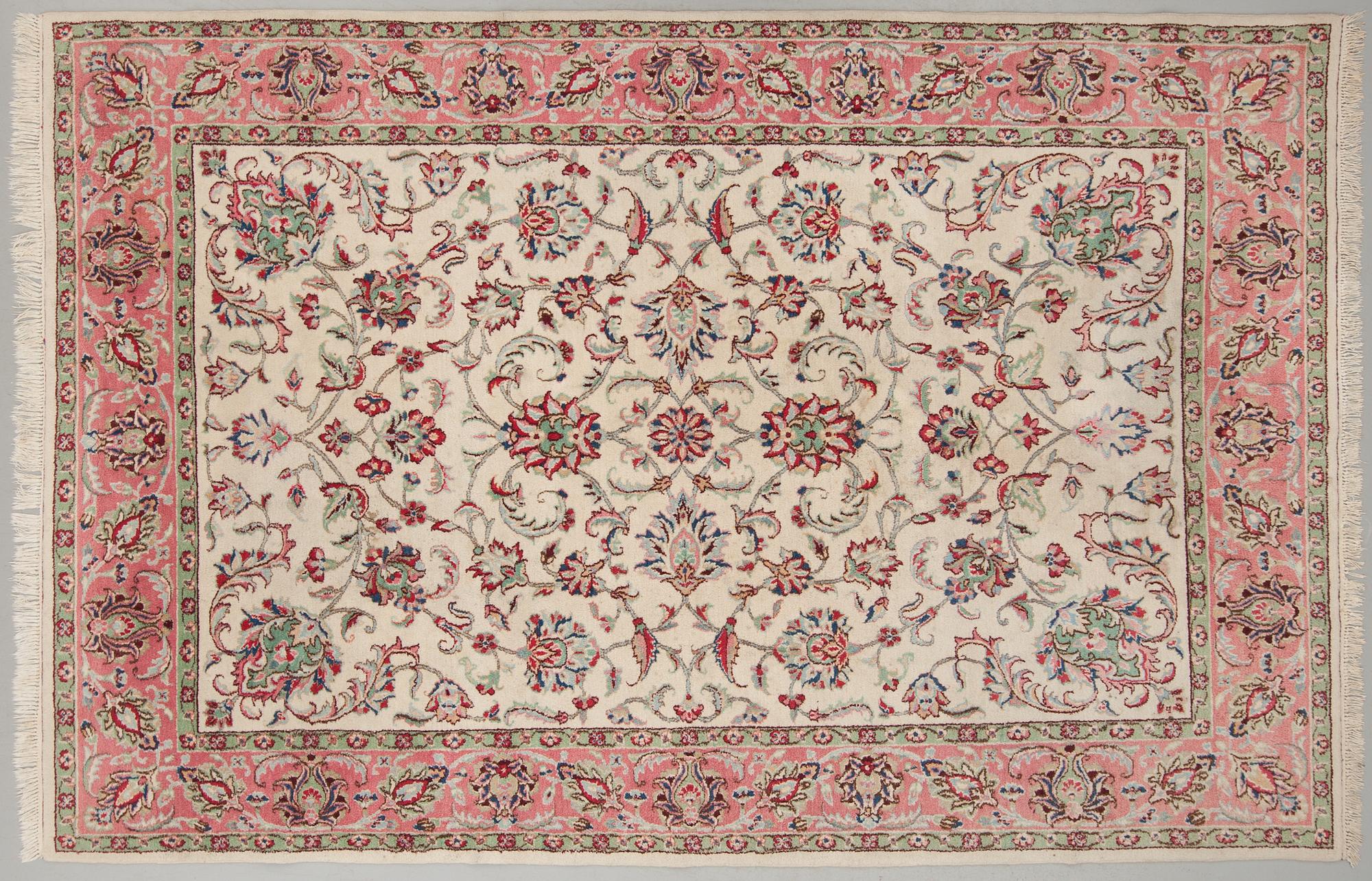 MATTA, old, Kirman laver, ca 320 x 209 cm.