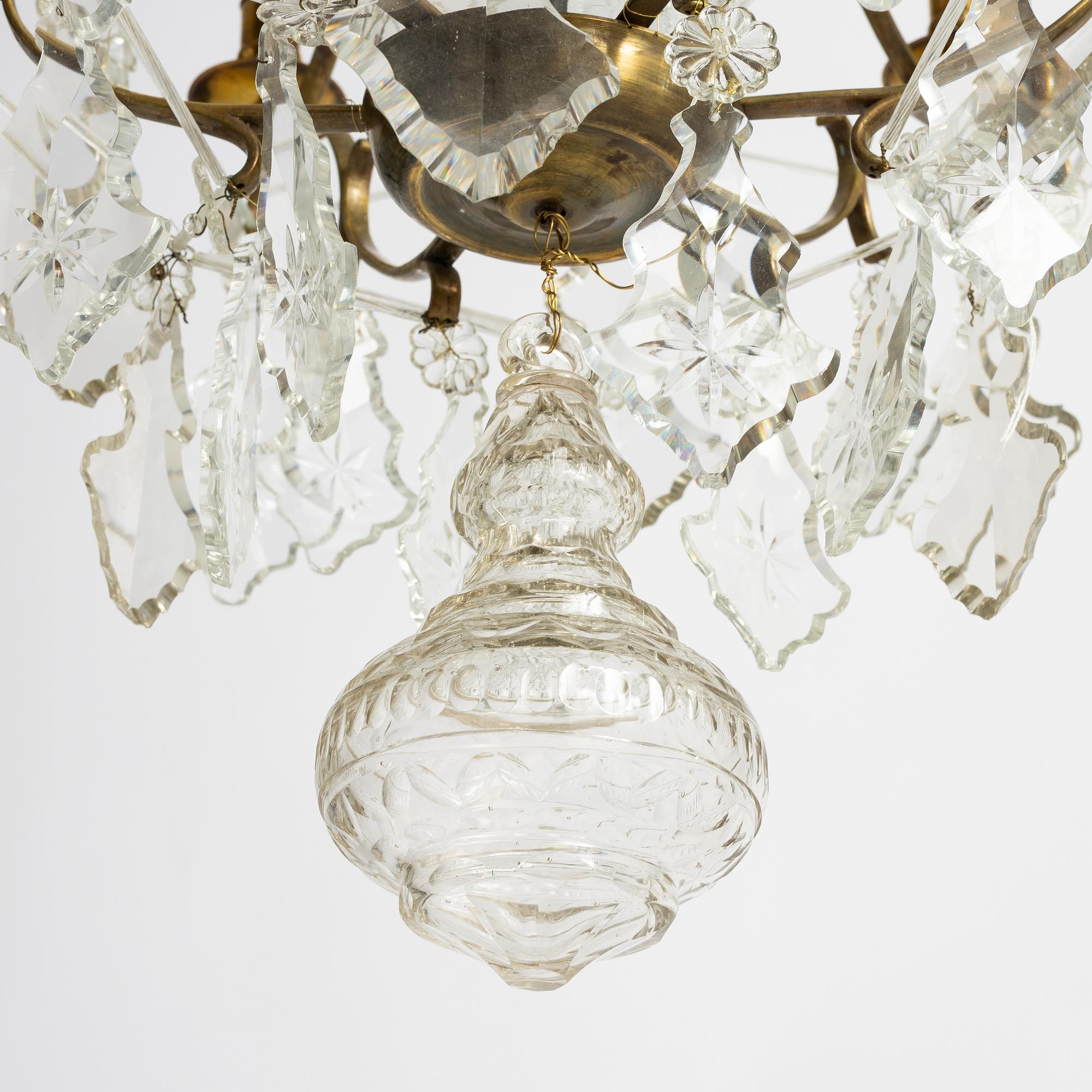A Rococo style chandelier, 19th century.