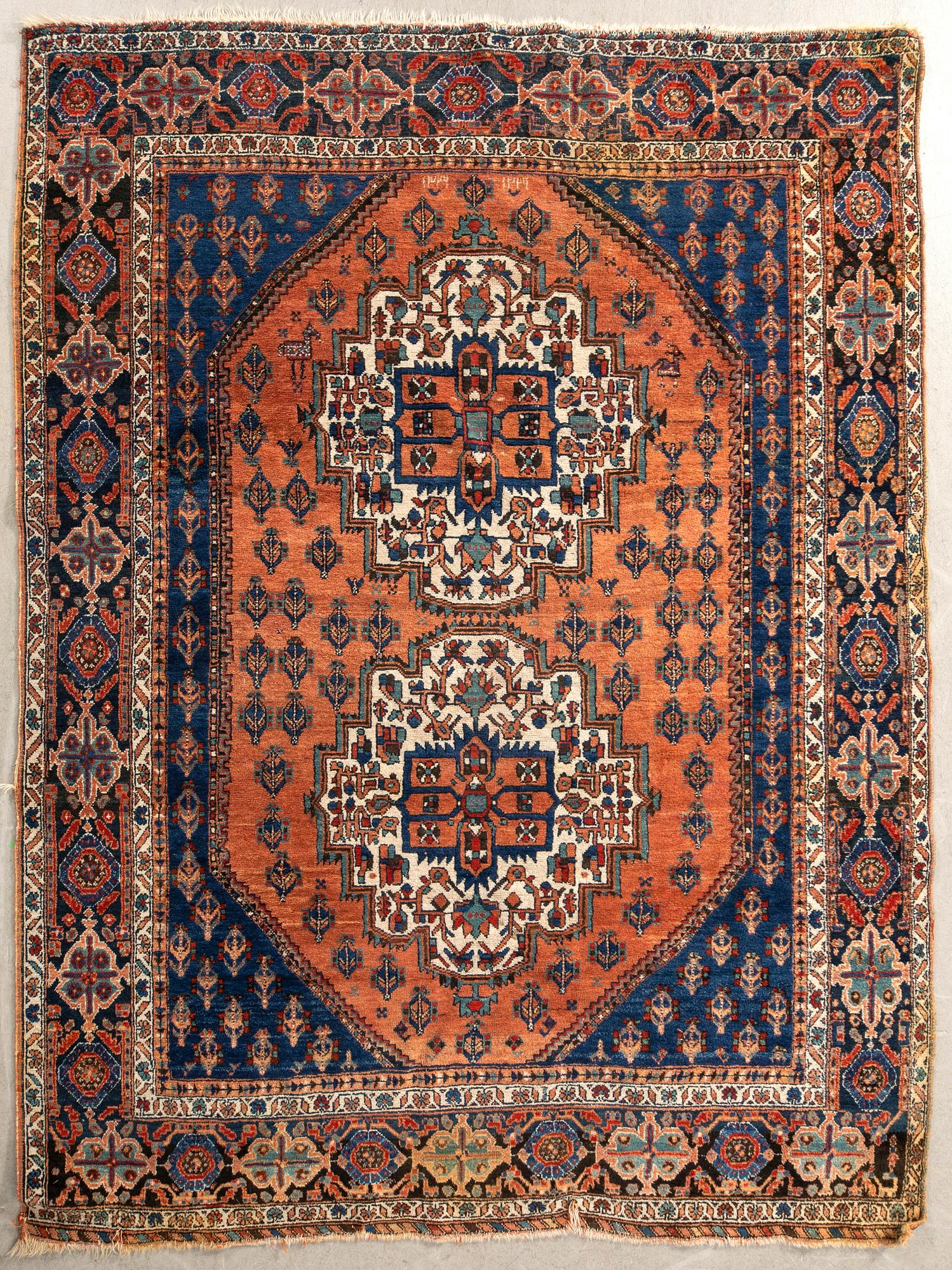 Rug Oriental semi-antique/antique signed approx. 197x150 cm.