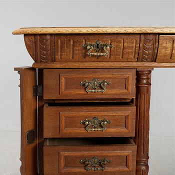 SKRIVBORD, nyrenässans, sent 1800-tal.