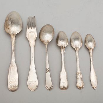 PARTI BESTICK, 18 st, silver, bland annat August Wilhelm Arnesen, Stockholm, 1869. Vikt ca 570g.