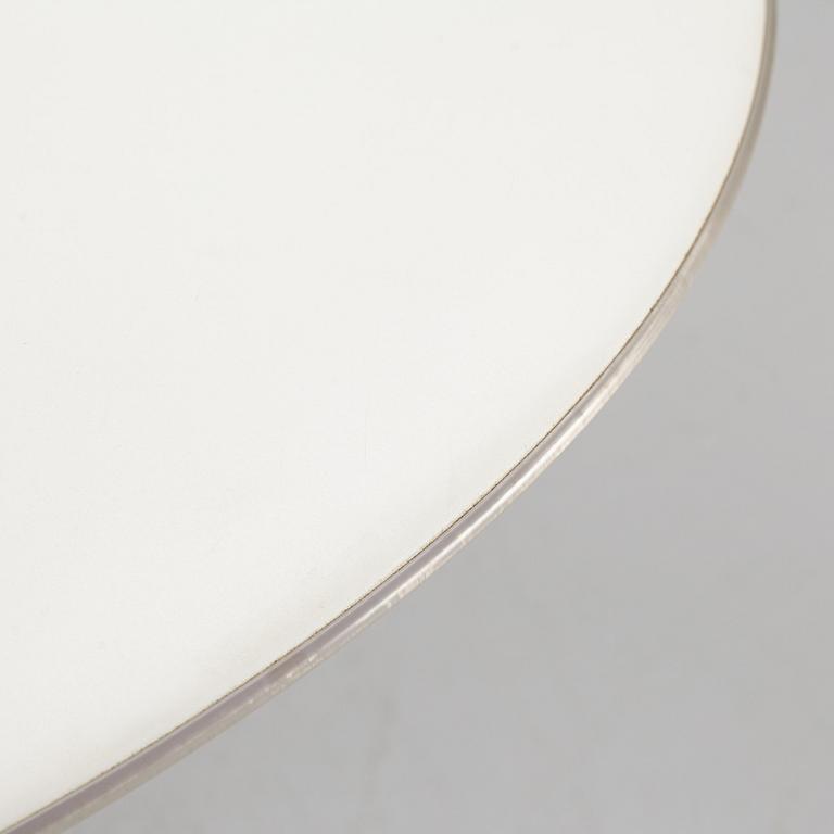 Stefano Giovannoni, a 'Bombo' dining table, Magis, Italy.