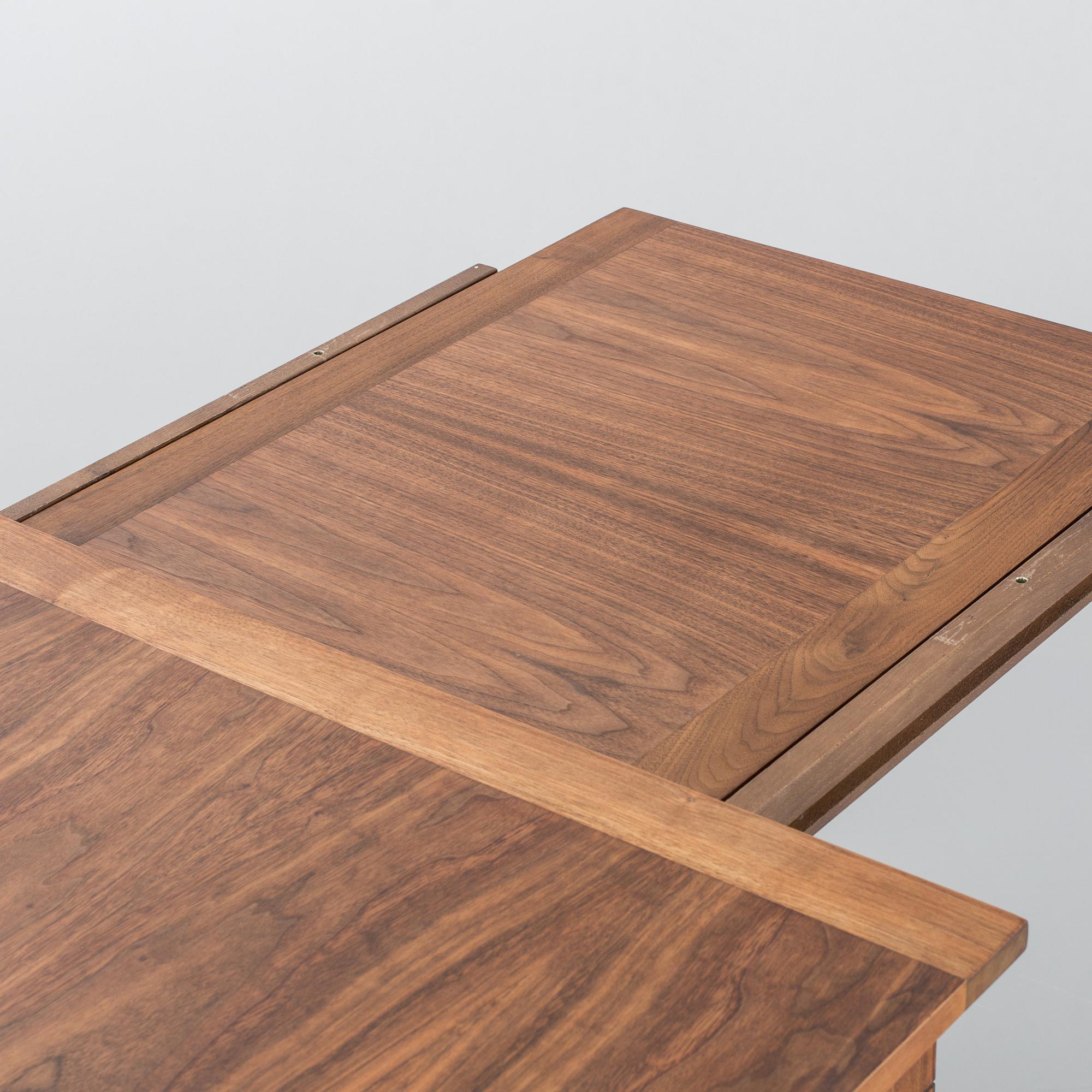 MATBORD, Design Anika Reuterswärd för Fogia. 2000-tal.