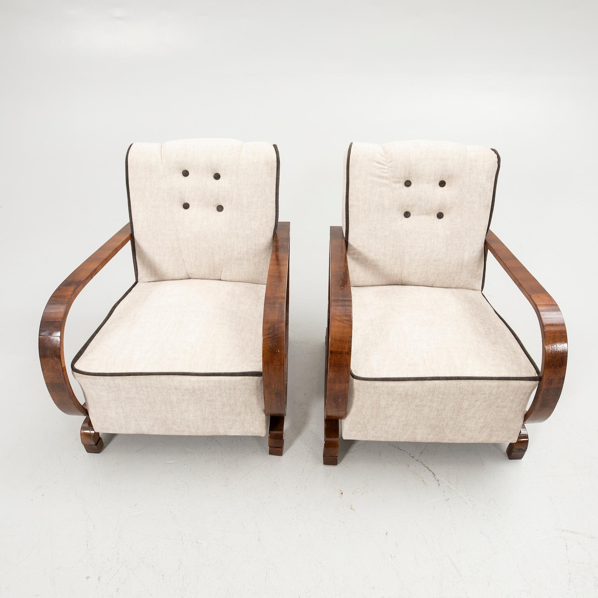 A pair of Art Deco armchairs, 20th century.