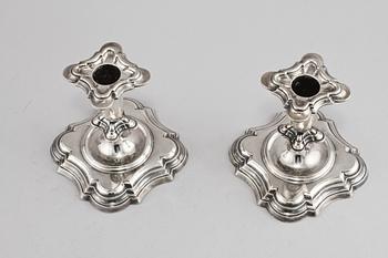 LJUSSTAKAR, ett par, silver, utländska stämplar, 1900-tal.