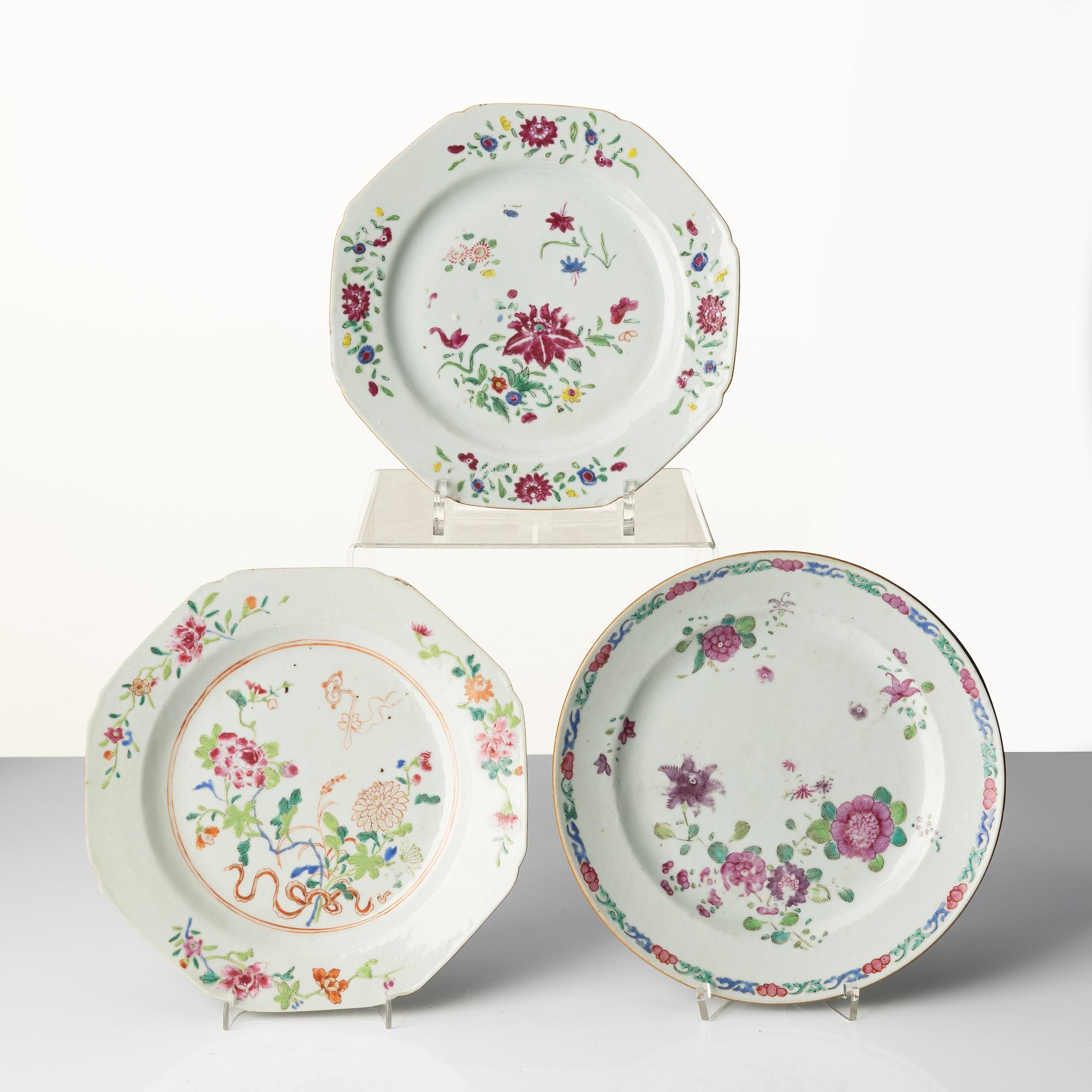 Tallrikar, nio stycken, kompaniporslin. Qingdynastin, Qianlong (1736-95).