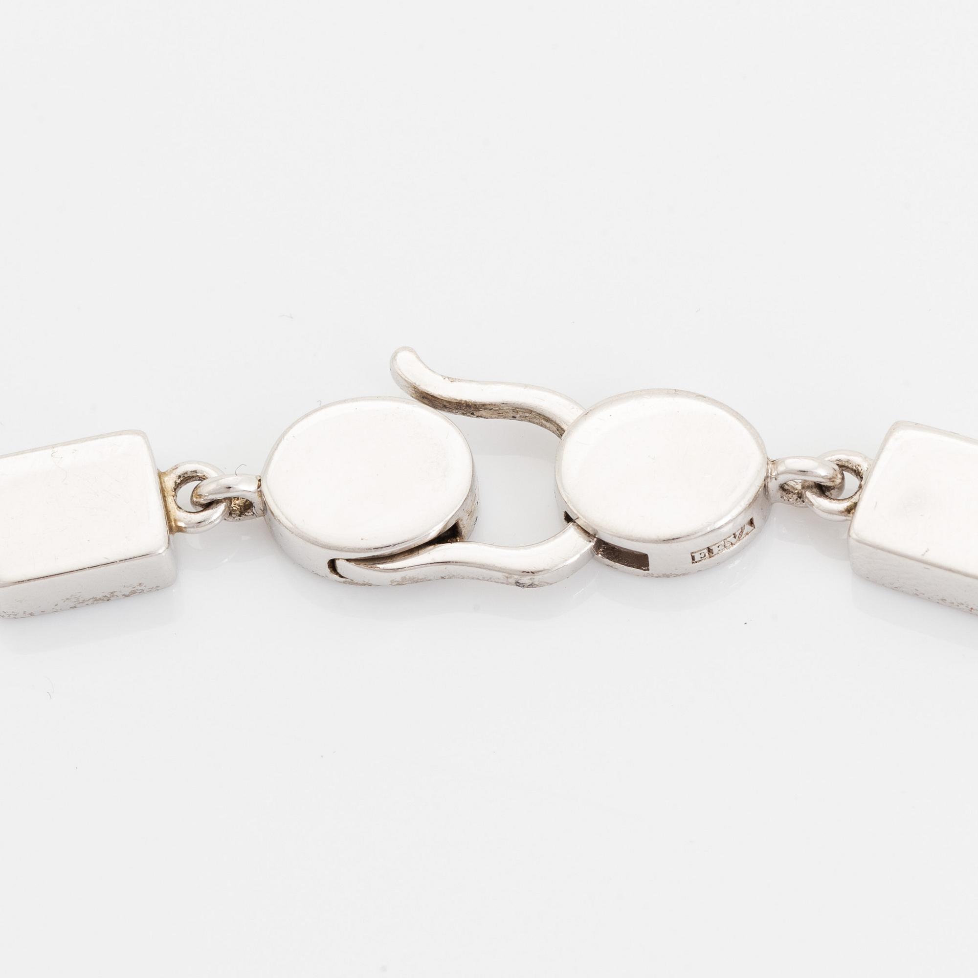 Efva Attling, Collier, silver med rosenkvarts. - Bukowskis